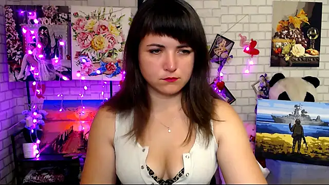 Snapshot of Darina_M_ chatting on 09/24/25, 04:30 Darina M online show from 09/24/25, 04:30