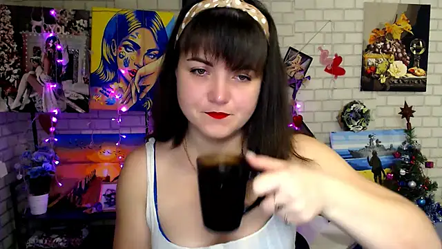 Snapshot of Darina_M_ chatting on 01/13/26, 05:44 Darina M online show from 01/13/26, 05:44