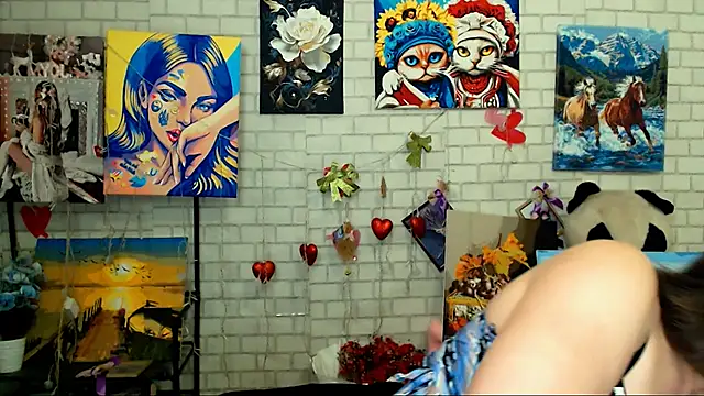 Darina M  online show from 04/11/26, 04:31