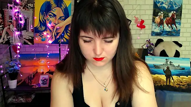 Snapshot of Darina_M_ chatting on 02/10/26, 05:28 Darina M online show from 02/10/26, 05:28