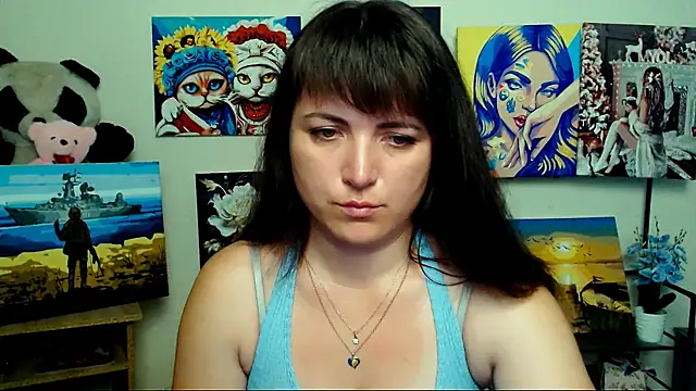 Snapshot of Darina_M_ chatting on 06/25/26, 04:32 Darina M online show from 06/25/26, 04:32