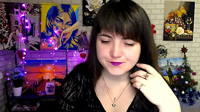 Snapshot of Darina_M_ chatting on 01/10/26, 04:41 Darina M online show from 01/10/26, 04:41