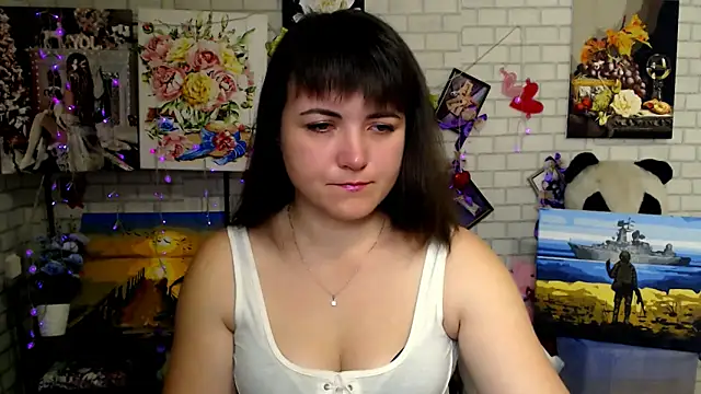 Snapshot of Darina_M_ chatting on 11/30/25, 04:24 Darina M online show from 11/30/25, 04:24