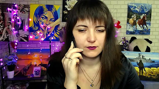 Snapshot of Darina_M_ chatting on 02/14/26, 06:46 Darina M online show from 02/14/26, 06:46