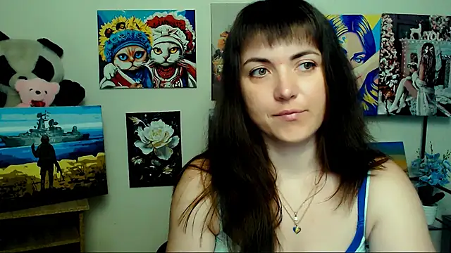 Darina M  online show from 05/17/26, 05:07