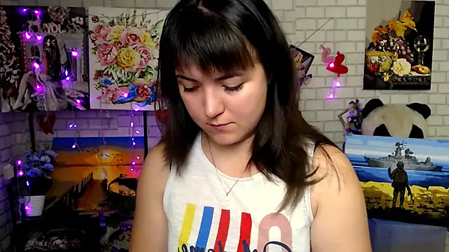 Snapshot of Darina_M_ chatting on 11/15/25, 07:01 Darina M online show from 11/15/25, 07:01