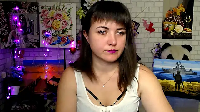 Snapshot of Darina_M_ chatting on 11/20/25, 06:58 Darina M online show from 11/20/25, 06:58