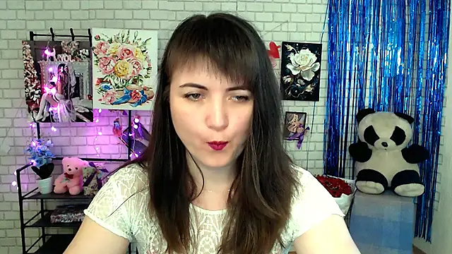 Snapshot of Darina_M_ chatting on 03/23/25, 08:15 Darina M online show from 03/23/25, 08:15