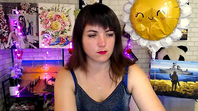 Snapshot of Darina_M_ chatting on 09/21/25, 04:39 Darina M online show from 09/21/25, 04:39