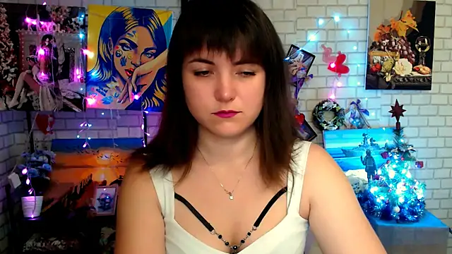 Snapshot of Darina_M_ chatting on 12/20/25, 06:05 Darina M online show from 12/20/25, 06:05