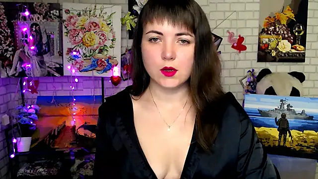 Snapshot of Darina_M_ chatting on 11/18/25, 02:59 Darina M online show from 11/18/25, 02:59