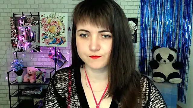 Snapshot of Darina_M_ chatting on 03/22/25, 08:18 Darina M online show from 03/22/25, 08:18