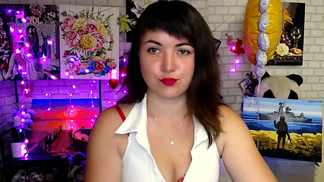 Snapshot of Darina_M_ chatting on 09/10/25, 04:33 Darina M online show from 09/10/25, 04:33