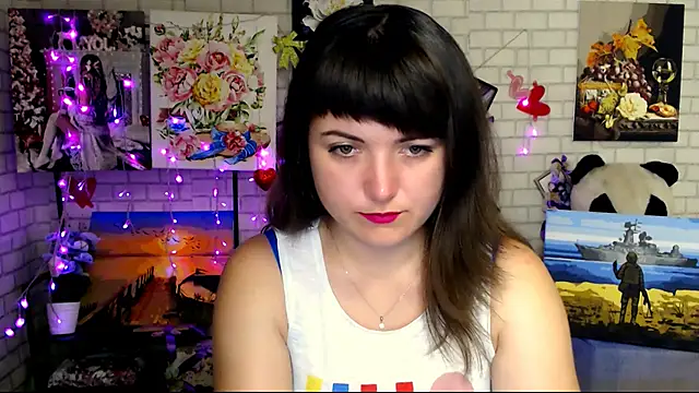 Snapshot of Darina_M_ chatting on 10/09/25, 04:35 Darina M online show from 10/09/25, 04:35