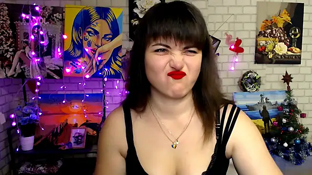 Snapshot of Darina_M_ chatting on 01/07/26, 05:23 Darina M online show from 01/07/26, 05:23