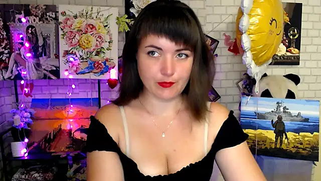 Snapshot of Darina_M_ chatting on 09/09/25, 04:33 Darina M online show from 09/09/25, 04:33