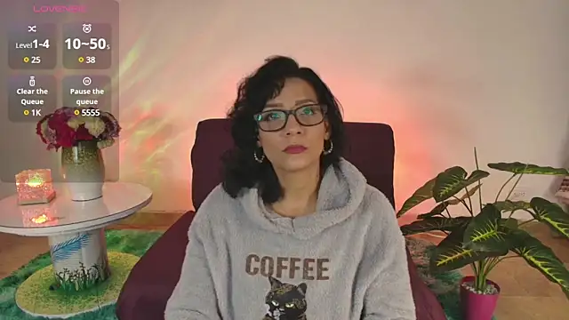 Snapshot of Elliee_ chatting on 03/03/25, 07:17 Elliee online show from 03/03/25, 07:17