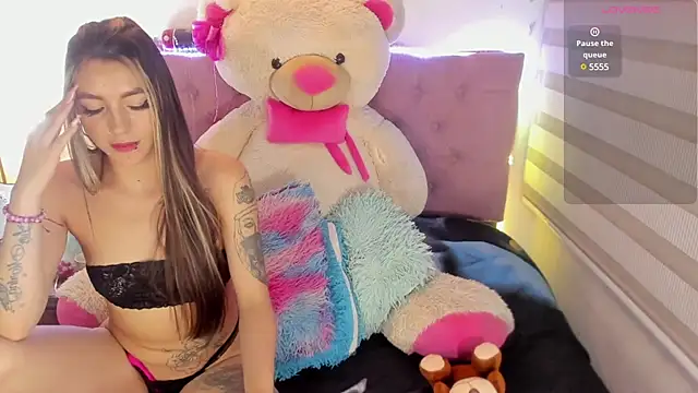  EmiRhodes online show from 03/11/25, 03:04