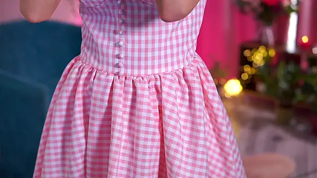 Snapshot of TheAyana chatting on 11/11/25, 11:16 TheAyana online show from 11/11/25, 11:16