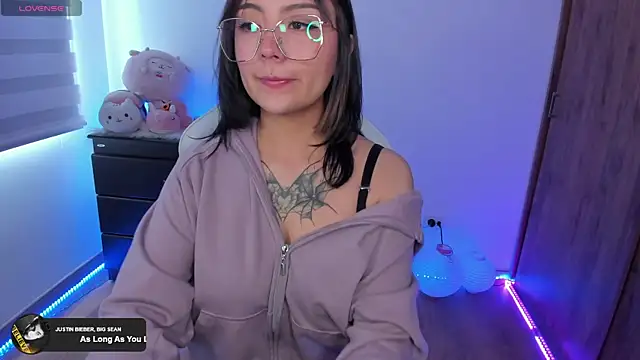 Hannya moon online show from 10/15/25, 04:48