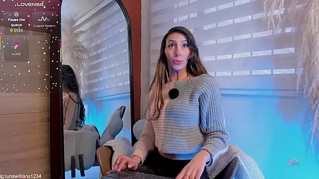 luna willians online show from 03/24/26, 01:33