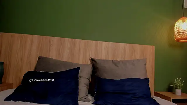 luna willians online show from 11/08/25, 12:09