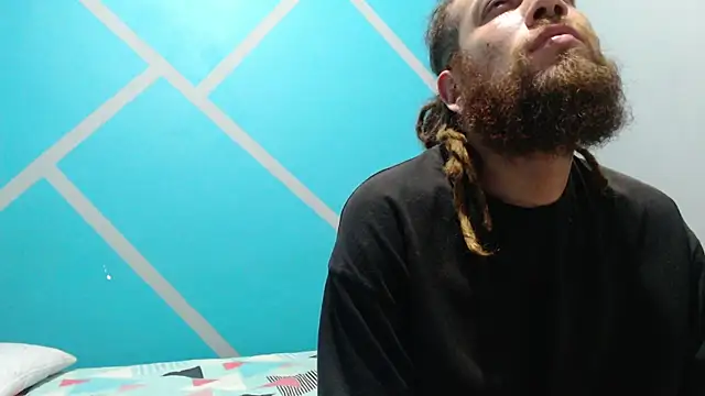 Snapshot of Nanna_and_Balder chatting on 10/29/25, 03:16 Nanna and Balder online show from 10/29/25, 03:16