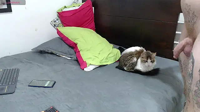 Snapshot of Nanna_and_Balder chatting on 03/14/25, 01:27 Nanna and Balder online show from 03/14/25, 01:27