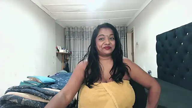 Snapshot of Indianmayaxoxo chatting on 06/21/26, 08:42 Indianmayaxoxo online show from 06/21/26, 08:42