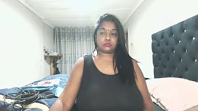 Indianmayaxoxo online show from 05/08/26, 09:40