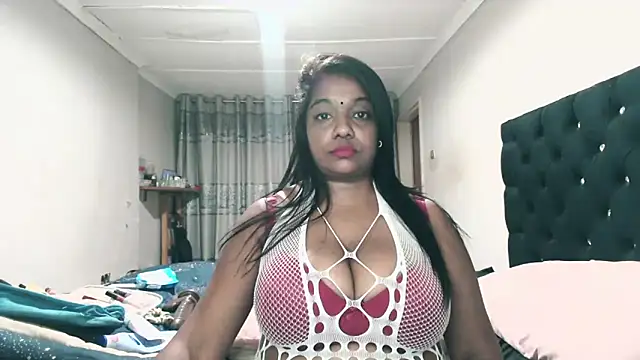 Indianmayaxoxo online show from 05/12/26, 08:04