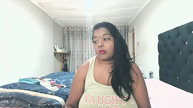 Snapshot of Indianmayaxoxo chatting on 06/26/26, 08:42 Indianmayaxoxo online show from 06/26/26, 08:42