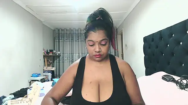 Indianmayaxoxo online show from 10/29/25, 03:33