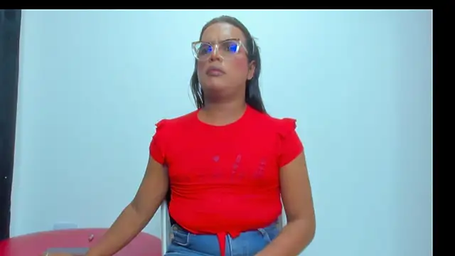 Snapshot of monsterdick_cessy22cm chatting on 12/08/24, 01:30 monsterdick cessy22cm online show from 12/08/24, 01:30