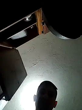 Snapshot of cazaperdidas chatting on 10/23/25, 11:36 cazaperdidas online show from 10/23/25, 11:36