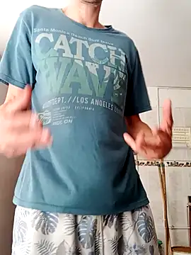 Snapshot of cazaperdidas chatting on 10/05/25, 05:58 cazaperdidas online show from 10/05/25, 05:58