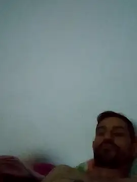 Snapshot of cazaperdidas chatting on 10/21/25, 02:33 cazaperdidas online show from 10/21/25, 02:33