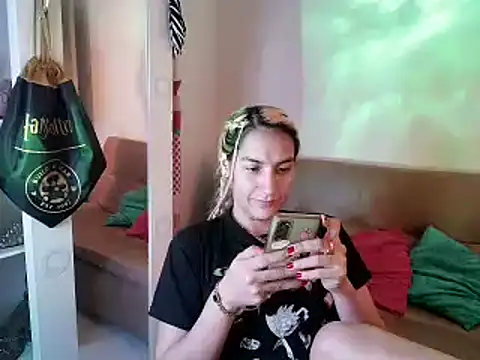 mandy berrys online show from 12/05/24, 09:00