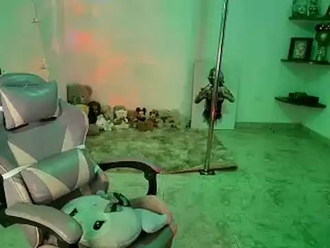 mandy berrys online show from 05/04/26, 03:21