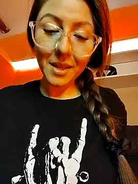 Ich Bin Julia online show from 12/01/25, 10:38