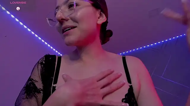 Ich Bin Julia online show from 02/14/25, 02:54