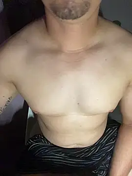 tomazu11 online show from 10/29/25, 05:06