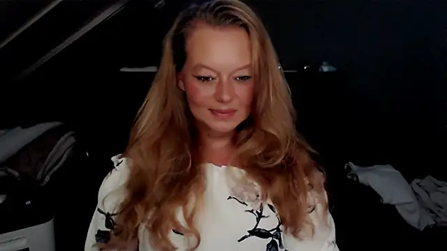 roxanna24 online show from 07/08/26, 07:58
