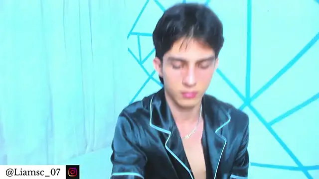 Snapshot of liam_scott77 chatting on 07/15/26, 03:13 liam scott77 online show from 07/15/26, 03:13