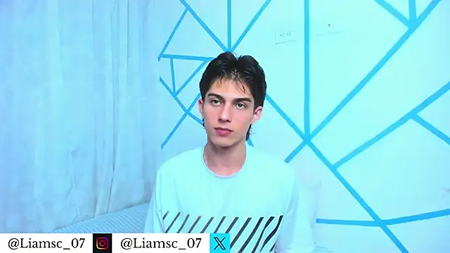 Snapshot of liam_scott77 chatting on 06/09/26, 08:43 liam scott77 online show from 06/09/26, 08:43