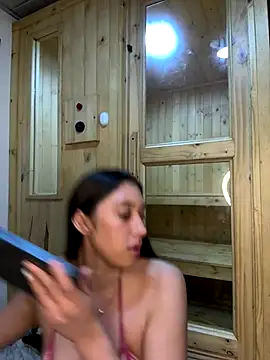 Barbielatinas online show from 10/14/25, 03:40