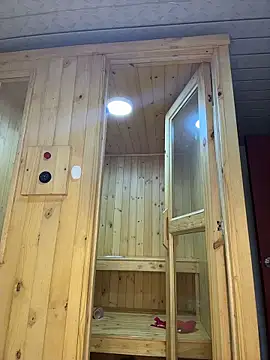 Barbielatinas online show from 04/05/26, 11:33