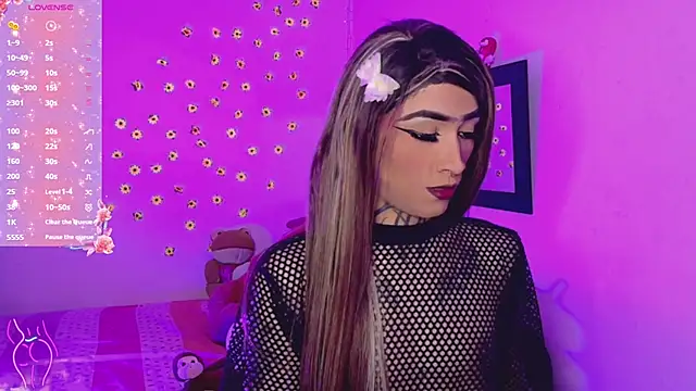 Snapshot of Micaela_Rangel chatting on 02/19/26, 04:20 Micaela Rangel online show from 02/19/26, 04:20