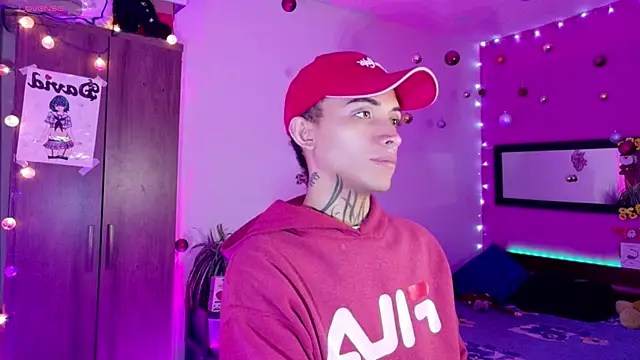 Snapshot of Micaela_Rangel chatting on 12/23/25, 04:01 Micaela Rangel online show from 12/23/25, 04:01