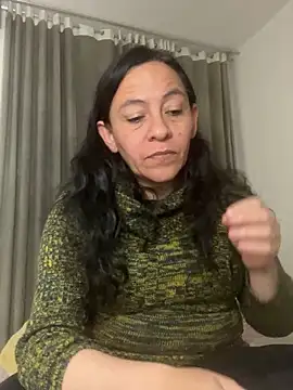 Snapshot of Freya_Artemisa chatting on 03/18/25, 05:34 Freya Artemisa online show from 03/18/25, 05:34